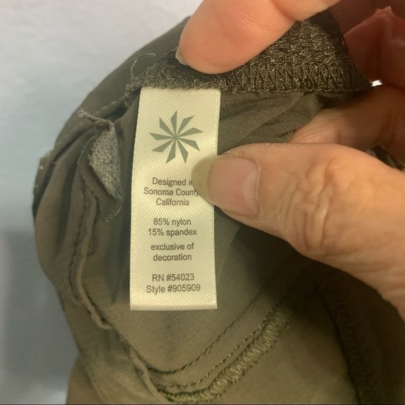 Athleta Dipper Shorts Mid Rise Brown - Picture 3 of 8